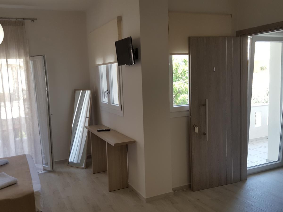 Minimalistic Studio Apartments Iraklio Exteriér fotografie